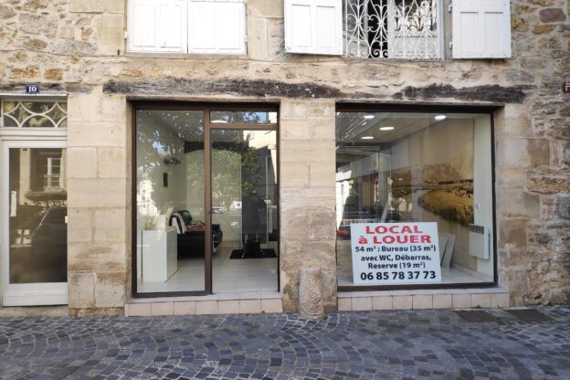 Local artisanal à louer de 54 m² à Terrasson-Lavilledieu