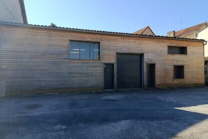Entrepôt à louer de 300 m² à Sarlat-la-Canéda